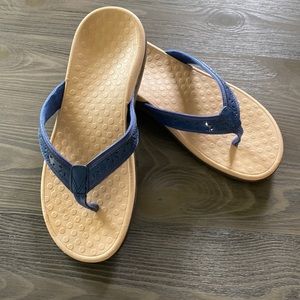 Sandals, Vionic, Blue